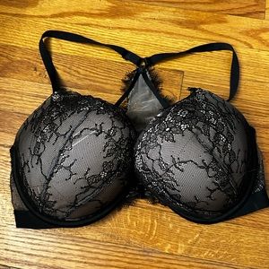 Women’s Victoria Secrets Bombshell front close lace push up black bra 36d